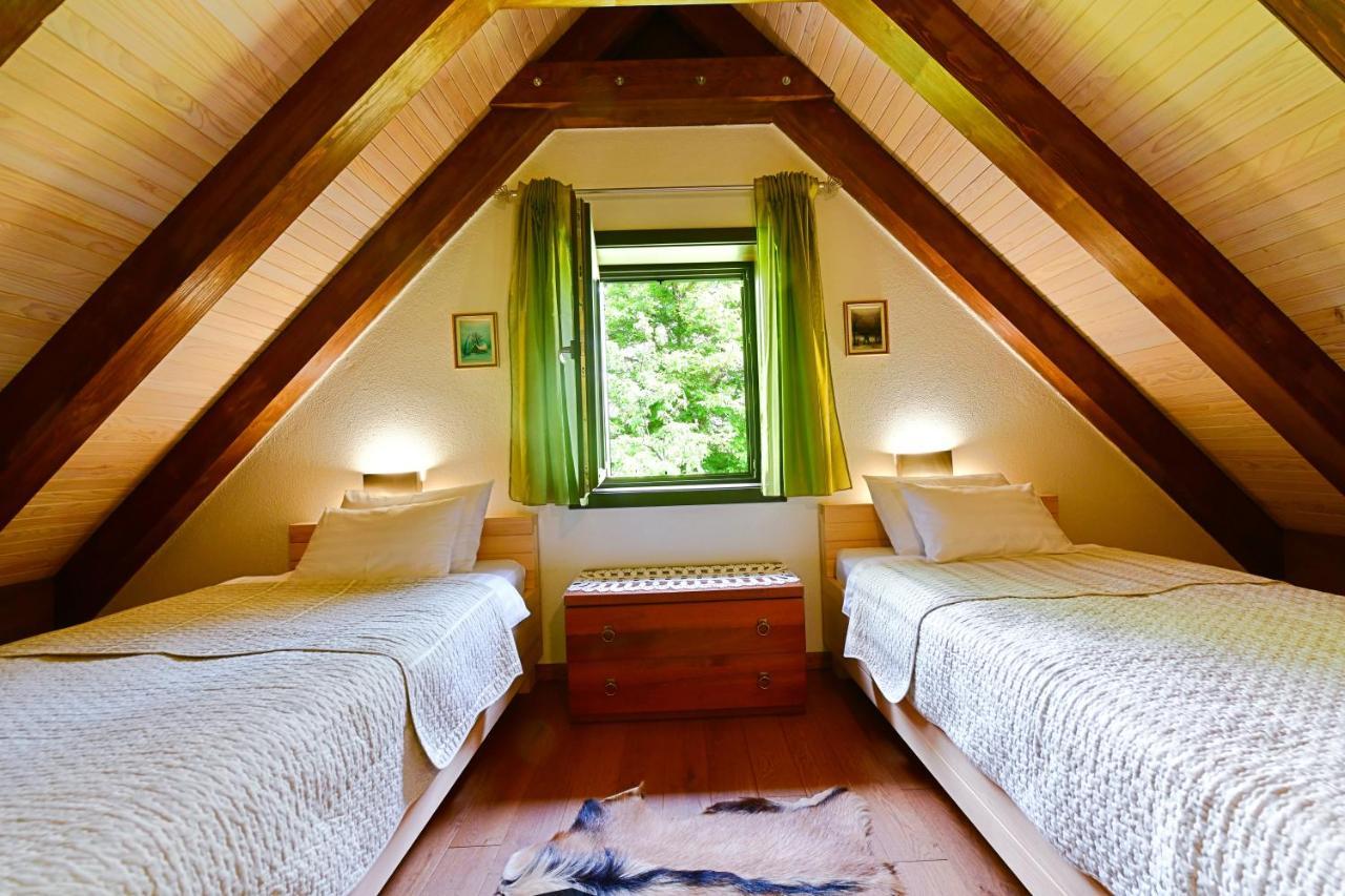 Villa Dobra Plitvička Jezera Buitenkant foto