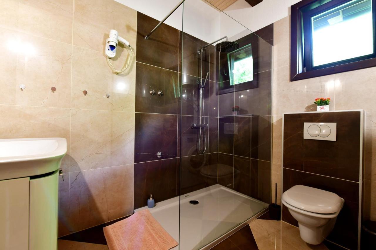 Villa Dobra Plitvička Jezera Buitenkant foto